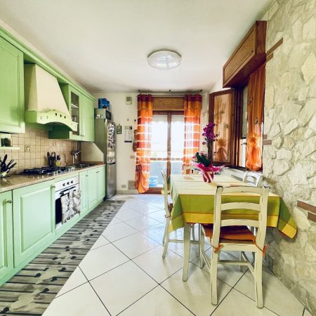 Appartamento in Vendita a Monticello Conte Otto - 119857092